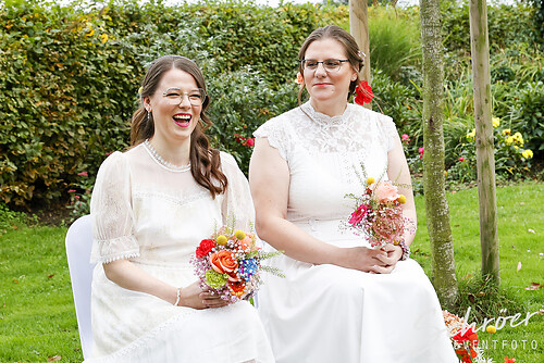 Get together Wedding Love  (EFTS-251012-17-00-13-9489)