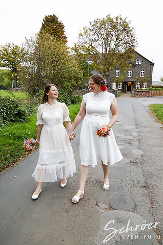 Get together Wedding Love  (EFTS-251012-18-28-47-1273)