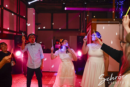 Get together Wedding Love  (EFTS-251012-20-13-48-2201)