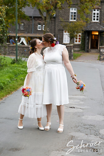 Get together Wedding Love  (EFTS-251012-18-28-35-1238)