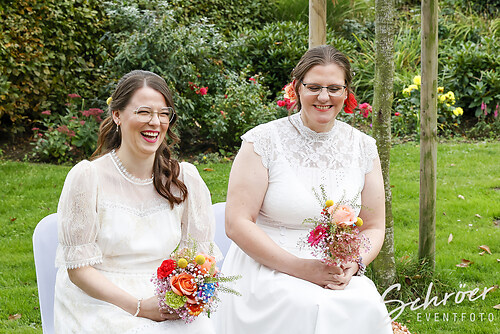 Get together Wedding Love  (EFTS-251012-17-00-09-9485)