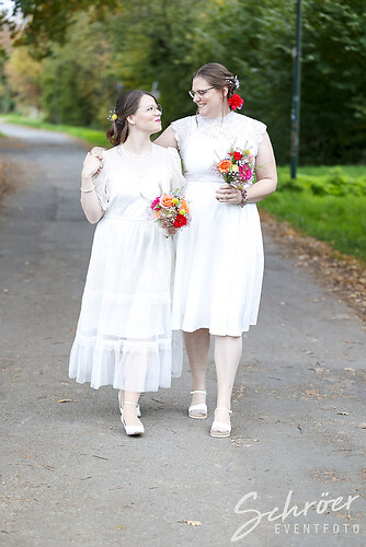 Get together Wedding Love  (EFTS-251012-18-25-41-1155)