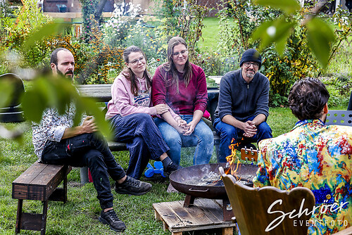 Get together Wedding Love  (EFTS-251012-13-03-45-8984)