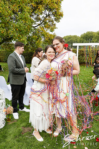 Get together Wedding Love  (EFTS-251012-17-24-45-0197)