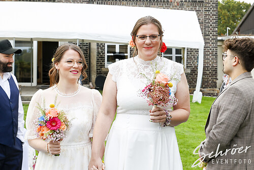 Get together Wedding Love  (EFTS-251012-16-58-46-9466)