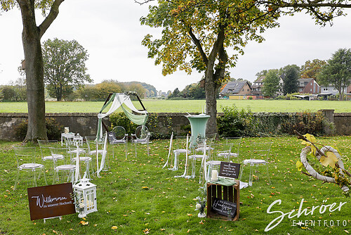 Get together Wedding Love  (EFTS-251012-13-50-29-9255)