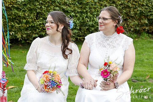 Get together Wedding Love  (EFTS-251012-17-01-55-9546)