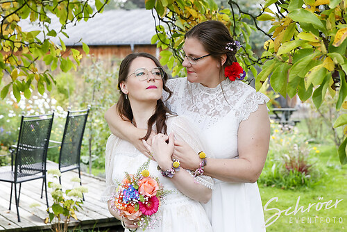 Get together Wedding Love  (EFTS-251012-18-04-12-0675)