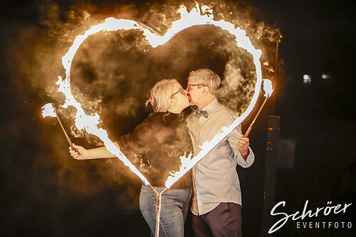 Get together Wedding Love  (EFTS-251012-19-38-25-1953)