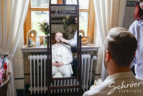 Get together Wedding Love  (EFTS-251012-13-40-33-9137)