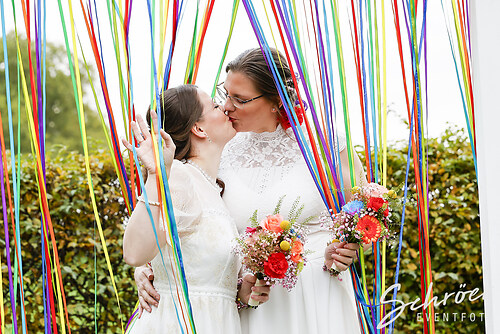 Get together Wedding Love  (EFTS-251012-17-59-08-0538)