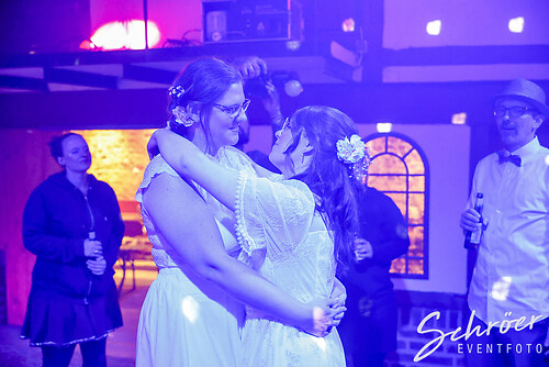 Get together Wedding Love  (EFTS-251012-20-06-56-2080)