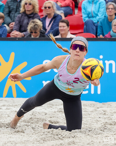 rock-the-beach_rosko-sarnighausen-vs-claaßen-interwies_foto-detlef-gottwald_2025-07-05_K06