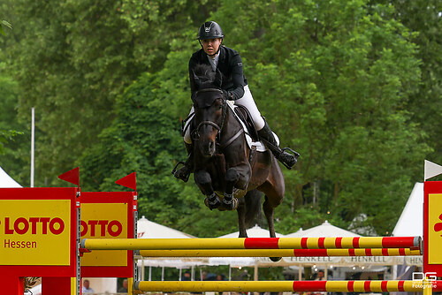 Viktoria Jacobi (GER) _ Curtis JS _ pfingstturnier_2024-05-19_foto-detlef-gottwald_K06_099