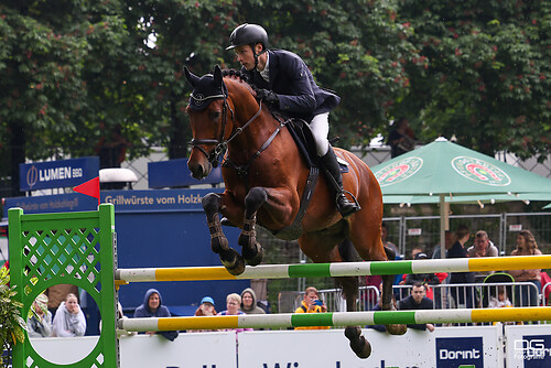 Philipp Brodhecker (GER) _ Chilano Blue _ pfingstturnier_2024-05-19_foto-detlef-gottwald_K