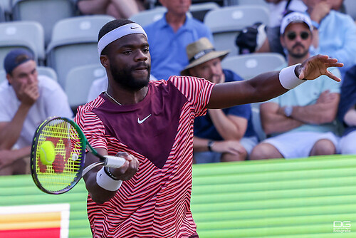 boss-open_atp250_stuttgart_lehecka-tiafoe_2023-06-14_foto-detlef-gottwald_K06_0773