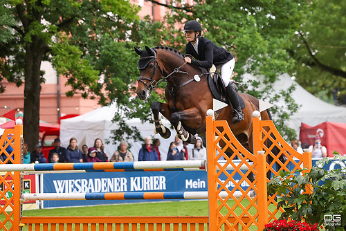 pfingstturnier_springen-24_louise-wintzer_2025-06-07_foto-detlef-gottwald_K06_1627