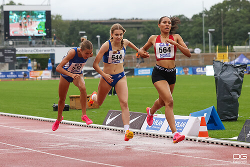 lynn-hück_dm2024-u20-800m_koblenz_2024-07_27_foto-detlef-gottwald_K06_5785