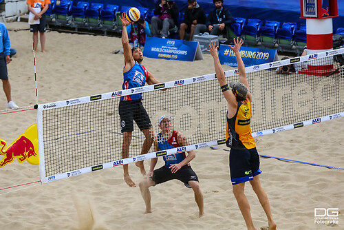 bourne-crabb-vs-ehlers-flueggen_beachvolleyball-wm_2019-07-04_foto-detlef-gottwald_K01_269