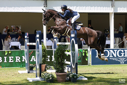 Aya Hamcho (SYR) ZEF _ pfingsturnier_springen-obermayr_2023-05-29_foto-detlef-gottwald_K06