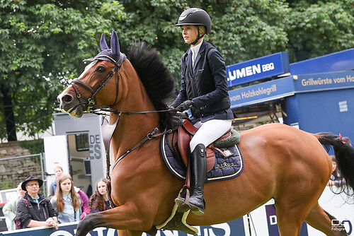 pfingstturnier_springen-24_kristina-klebanova_2025-06-07_foto-detlef-gottwald_K06_1125