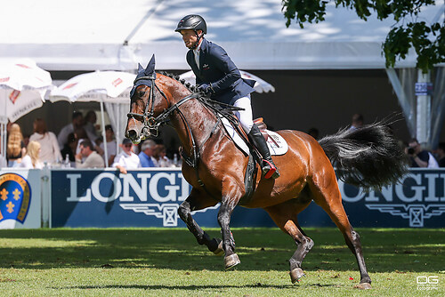 Michael Jung (GER) Express de Hus _ pfingsturnier_springen-obermayr_2023-05-29_foto-detlef