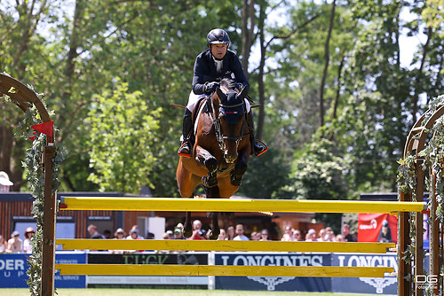 Michael Jung (GER) Express de Hus _ pfingsturnier_springen-obermayr_2023-05-29_foto-detlef