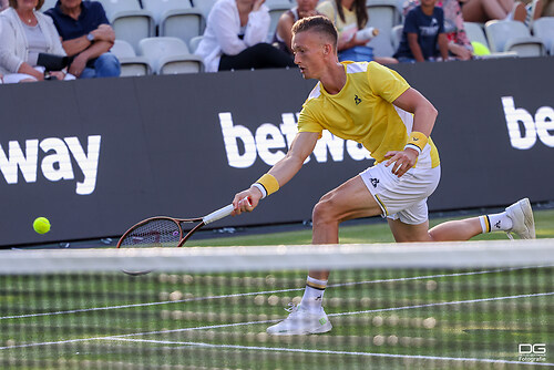 boss-open_atp250_stuttgart_lehecka-tiafoe_2023-06-14_foto-detlef-gottwald_K06_0807