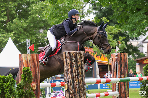 pfingstturnier_springen-24_victoria-fuhrmann_2025-06-07_foto-detlef-gottwald_K06_0073