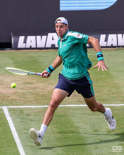 boss-open_atp250_stuttgart_struff-tiafoe_finale_2023-06-18_foto-detlef-gottwald_K06_0728