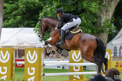pfingstturnier_springen-24_louise-wintzer_2025-06-07_foto-detlef-gottwald_K06_1645