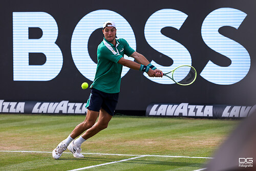 boss-open_atp250_stuttgart_struff-tiafoe_finale_2023-06-18_foto-detlef-gottwald_K06_1239