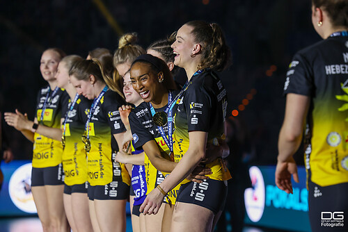 dvv-pokalfinale_suhl-stuttgart_2026-02-28_foto-detlef-gottwald_K08_3485