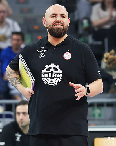 dvv-pokalfinale_suhl-stuttgart_2026-02-28_foto-detlef-gottwald_K08_2857