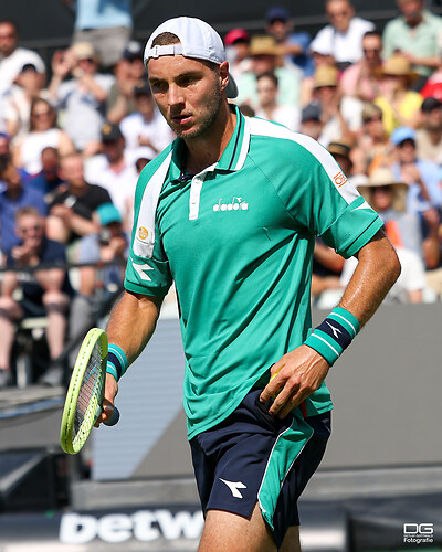 boss-open_atp250_stuttgart_struff-hurkacz_2023-06-17_foto-detlef-gottwald_K06_0747