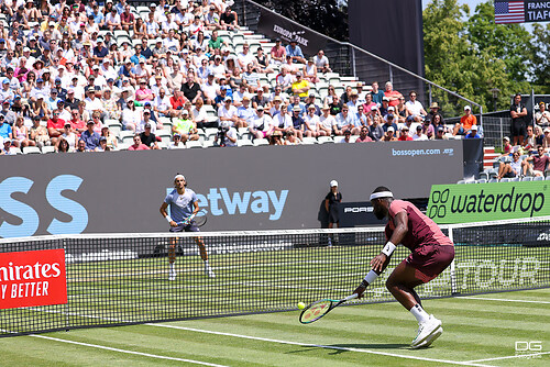 boss-open_atp250_stuttgart_musetti-tiafoe_2023-06-16_foto-detlef-gottwald_K06_0240