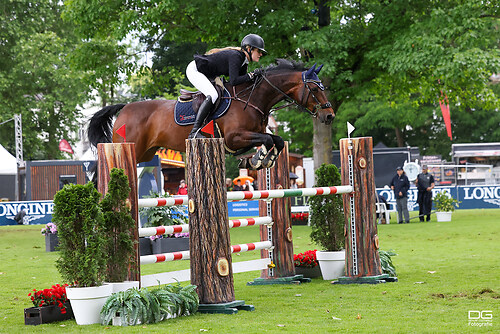 pfingstturnier_springen-24_charlotte-grave_2025-06-07_foto-detlef-gottwald_K06_1409