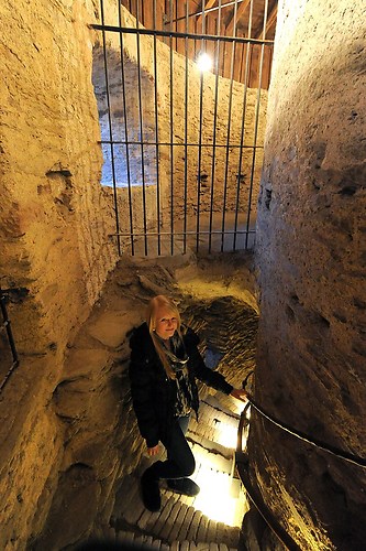 Hexenturm 3 (Idstein Hexenturm BELEUCHTET INNEN 2011 3)