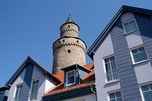 Idstein Hexenturm mit Häuserensemble 2003