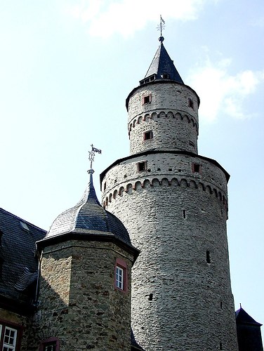 Idstein Hexenturm mit Turm vom Alten Amtsgericht