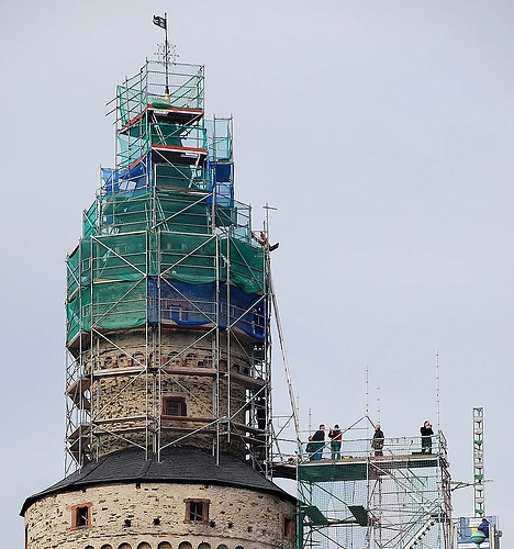 Idstein HEXENTURM RESTAURIERUNG 2007 5 Udo auf Gerüst