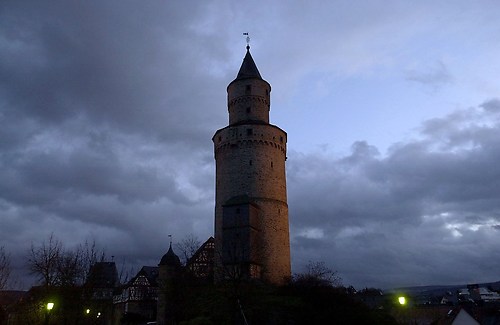 Idstein Hexenturm mit Wolkenstimmung