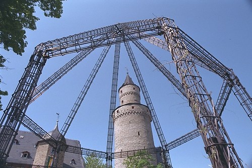Idstein Hexenturm vom Rosengarten 1998