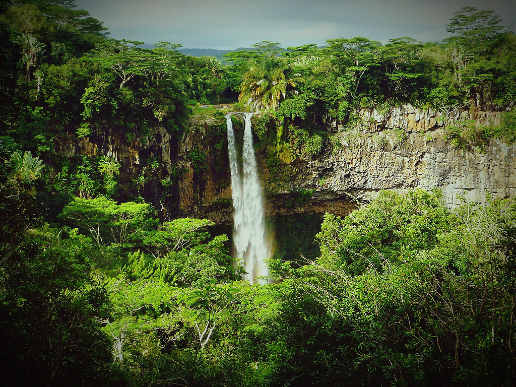 Cascade close to Chamarel (Cascade close to Chamarel) | Cascade close to Chamarel | Mauritius, island, Chamarel, cascades, zoomed in, tranquil scene, calm, scenic, sunny, vignetting