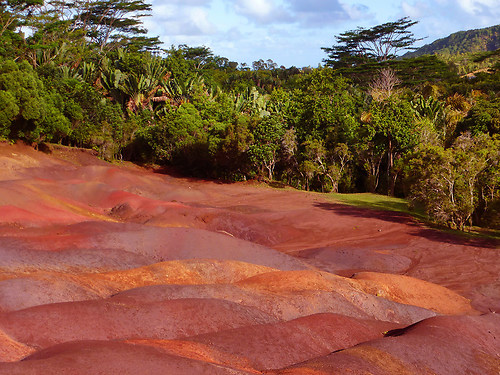 Coloured Earth nearby Chamarel (Coloured Earth nearby Chamarel)