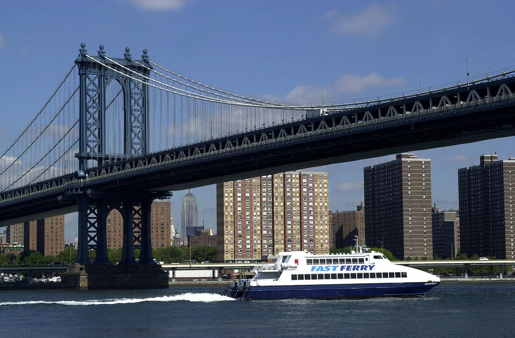 USA 20010926 046 Manhattan Bridge mit Hudson River