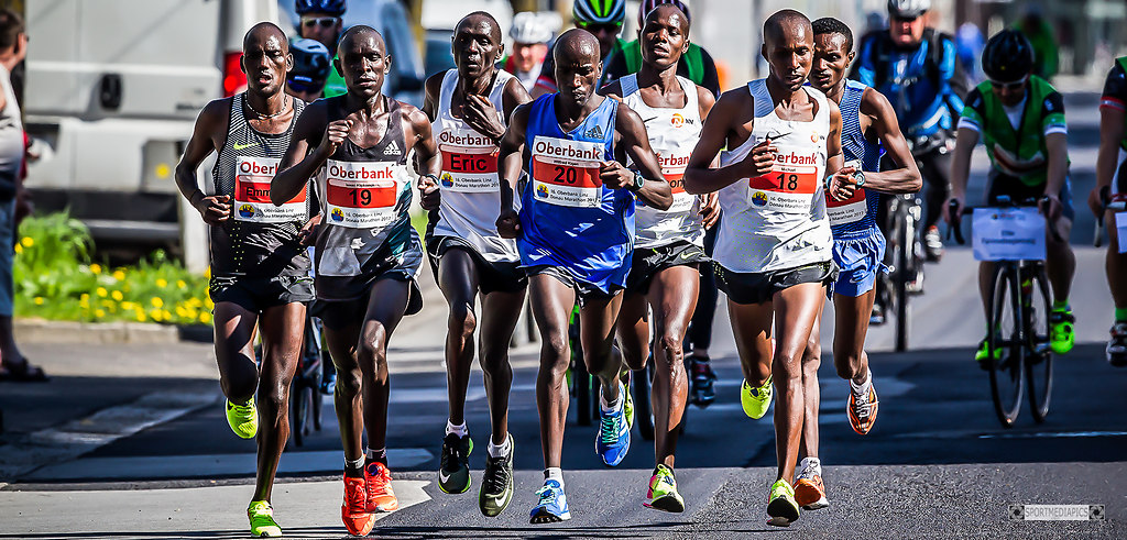 OBERBANK MARATHON LINZ 2017 (170409bm_144663) | SPORT, LEICHTATHLETIK, MARATHON LINZ 2017-04-09  IM BILD: 3vr. Anthony Maritim SIEGER MARATHON...