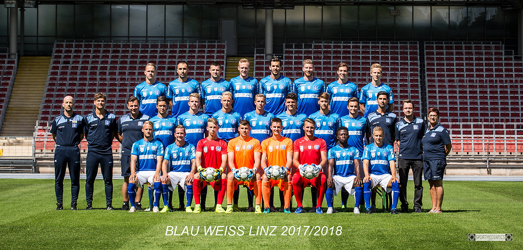 BLAU WEISS LINZ  2017/2018 (170630bm_6602-3) | SPORT, FUSSBALL, 2017-06-30  IM BILD: 1.Reihe: vl : Schagerl, Kerschbaumer. Horner, Hankic,...
