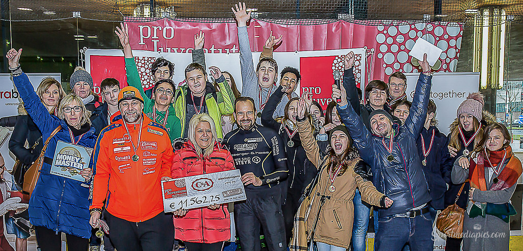 PRO JUVENTUTE (171214bm_1) | SPORT, PRO JUVENTUTE,  LINZ, 2017-12-14  ,  IM BILD: EISLAUF PrO JUVENTUTE  FOTO:... | PRO JUVENTUTE