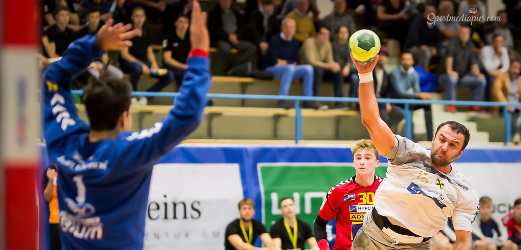 HC LINZ AG - UHK KREMS  (181031bm_3061) | SPORT, HANDBALL, HC LINZ AG - UHK KREMS  , 2018-10-31,  IM BILD:  #15 GOJKO VUCKOVIC vs #1... | HC LINZ AG - UHK KREMS